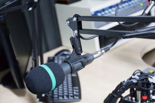 Halbtagesausflug ins Radio Studio BERN 1